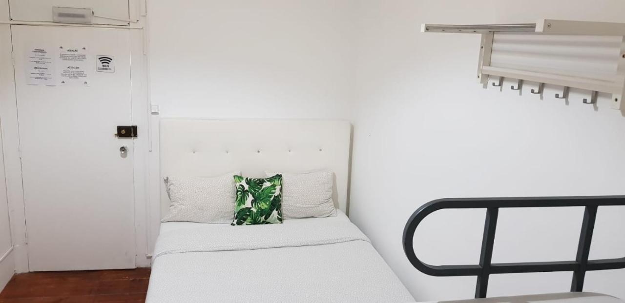7 Luz Hostel Lisboa Exteriör bild