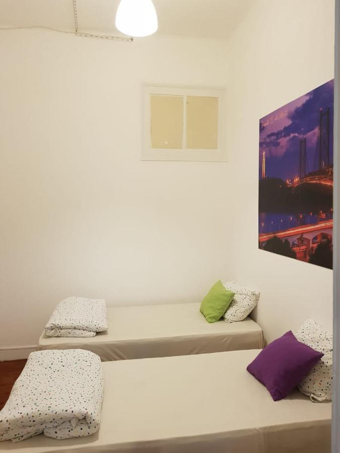7 Luz Hostel Lisboa Exteriör bild